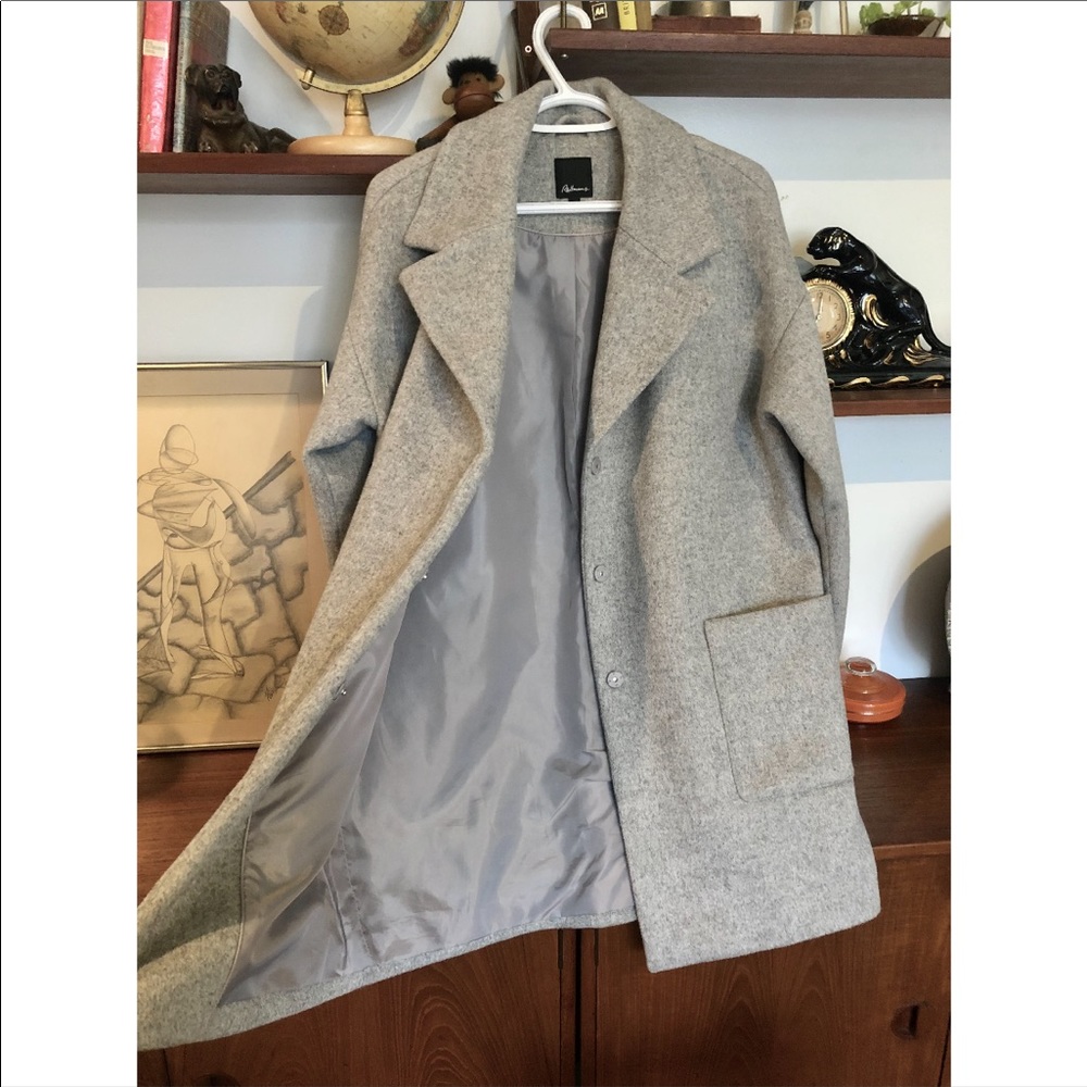 Beautiful Wool Blend Coat Size Large - Picture 4 of 9